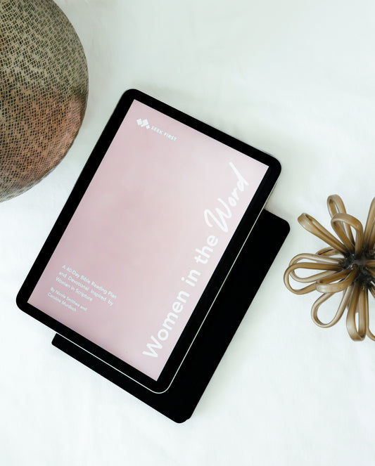 Digital Women in the Word Bundle